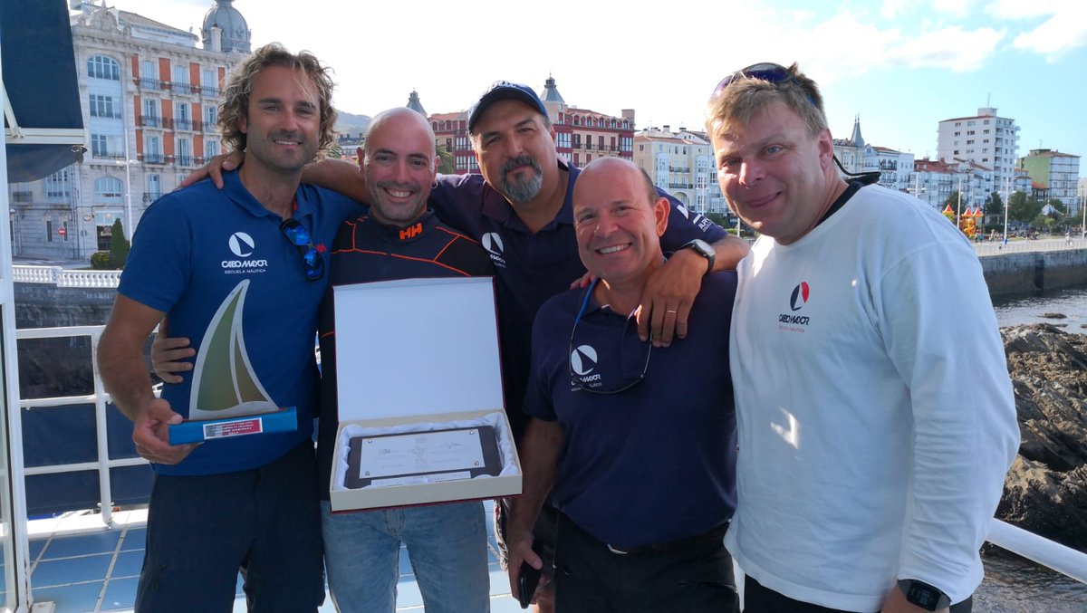 El BLAU ganador en la clase OPEN en la #CopaCastro 2019 ¡Felicidades! 
#sailing #sailingteam #Septiembre
Sponsors: @CticCita <a href="/clegss_marine/">Clegss Marine</a> <a href="/marpormedio/">marpormedio lifewear</a>