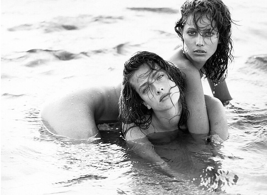 Amazing picture, check out our INSTAGRAM <a href="/adaptive_art/">Adaptive Art</a> for more!
Photo: <a href="/herbritts/">HERB RITTS</a> 
Models: <a href="/CTurlington/">Christy Turlington Burns</a> <a href="/TatjanaPatitzz/">Tatjana Patitz</a> 

#bnw_captures #bnwglamour #bnwphotography