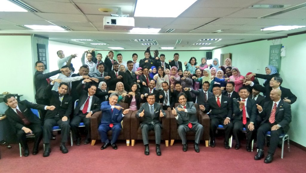 dzarifyaacob1's tweet photo. Lawatan YB Timbalan Menteri Kerjaraya ke CKS
@JKRMalaysia @MOWorks @CksJKR 
@ZAzidin @kpkrjkr https://t.co/j3qatvdXw0