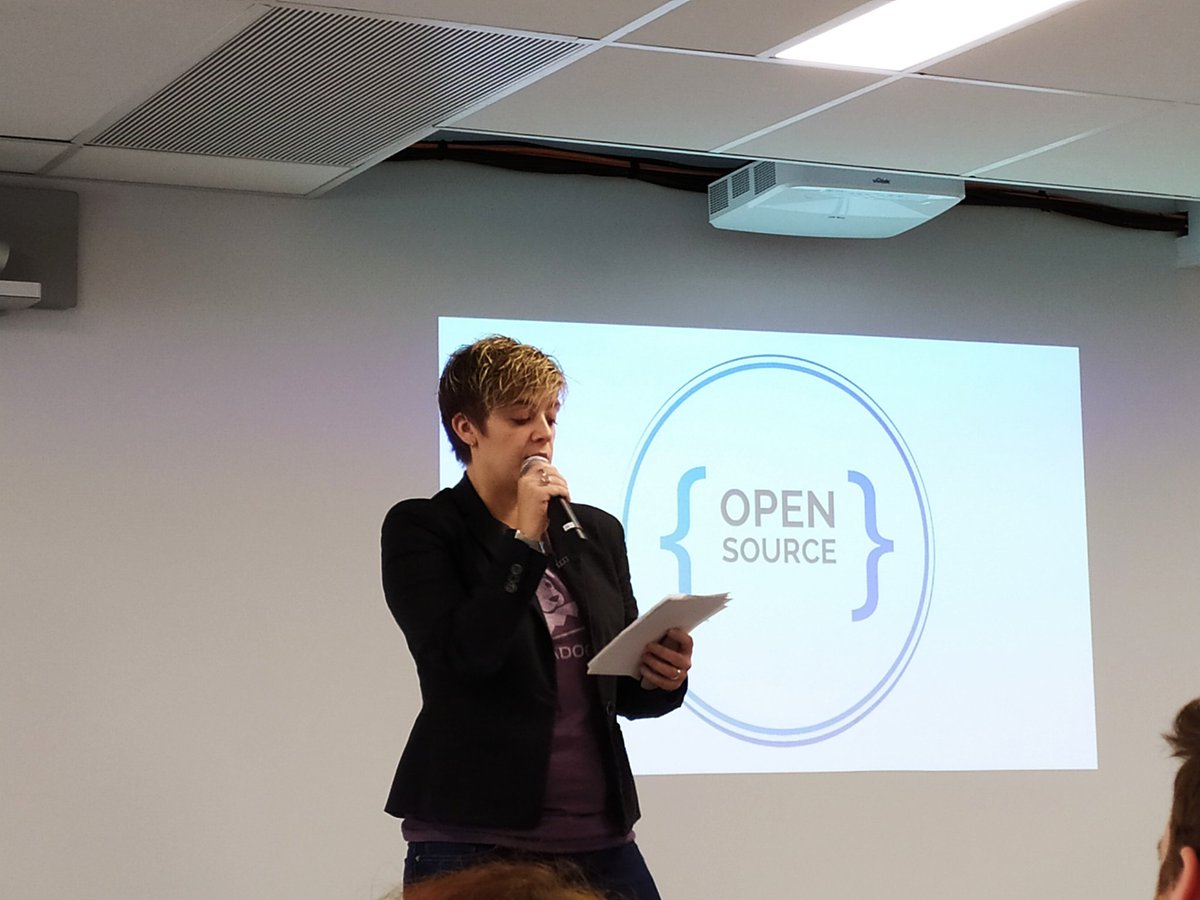 MDalbergue's tweet photo. Quand @vannier_alison donne une belle leçon d'humilité à #LaSource, parce l'ego est notre pire ennemi à nous #Sourceurs. #SharingIsCaring https://t.co/oObTnp0VFM