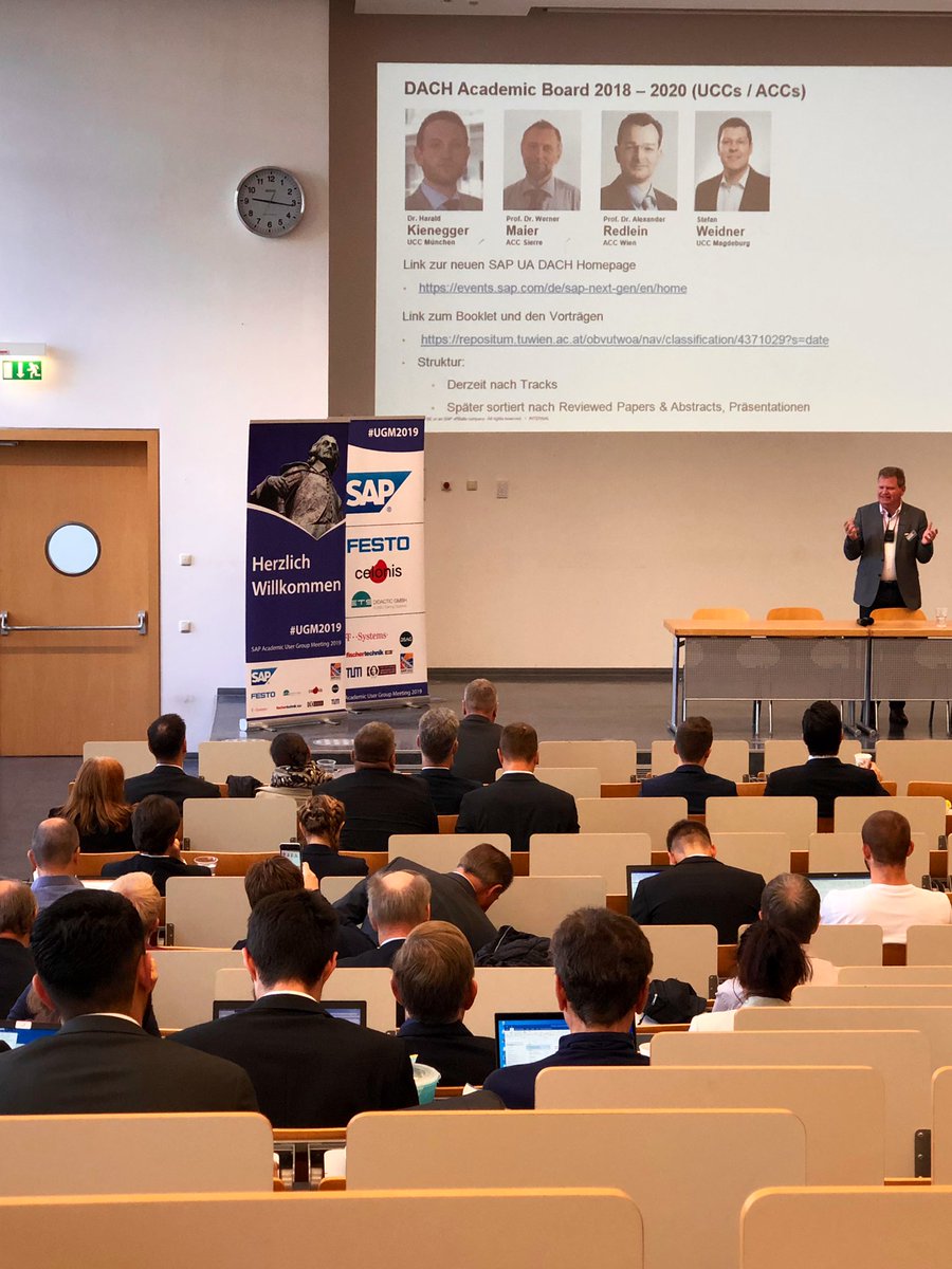 SAP Academic Board D-A-CH stellt sich der Community vor und bedankt sich bei Sponsoren und Veranstaltern des #SAP #Academic #UGM2019 für die gelungene Eventorganisation.