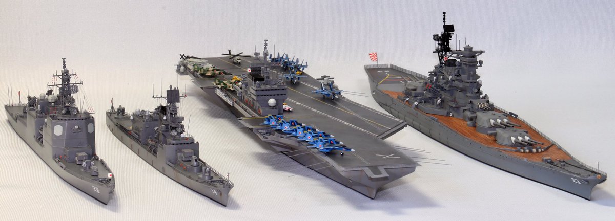 青眼鏡の模型作成記 Auf Twitter 対地の大和 瑞鶴 対空の矢矧 全てに対応した万能イージス艦磐梯 ここまで作ると艦隊を編成したくなりますね あと攻撃原潜や補給艦も作りたいですが