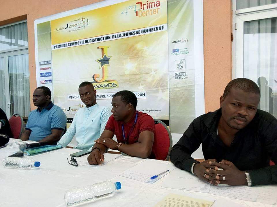 bahoro09's tweet photo. La toute 1ère des @JawardsGuinee
(#JawardsGuinée) lancée officiellement un samedi 09.09.17 à #primaCenter par @NaiteMoustapha, à l'époque Ministre de la jeunesse. La suite vous la connaissez.
RDV en Déc. 2019 pour l'acte III.
Une idée géniale portée et soutenue par @Daraba224. https://t.co/m7UlBJbIbq
