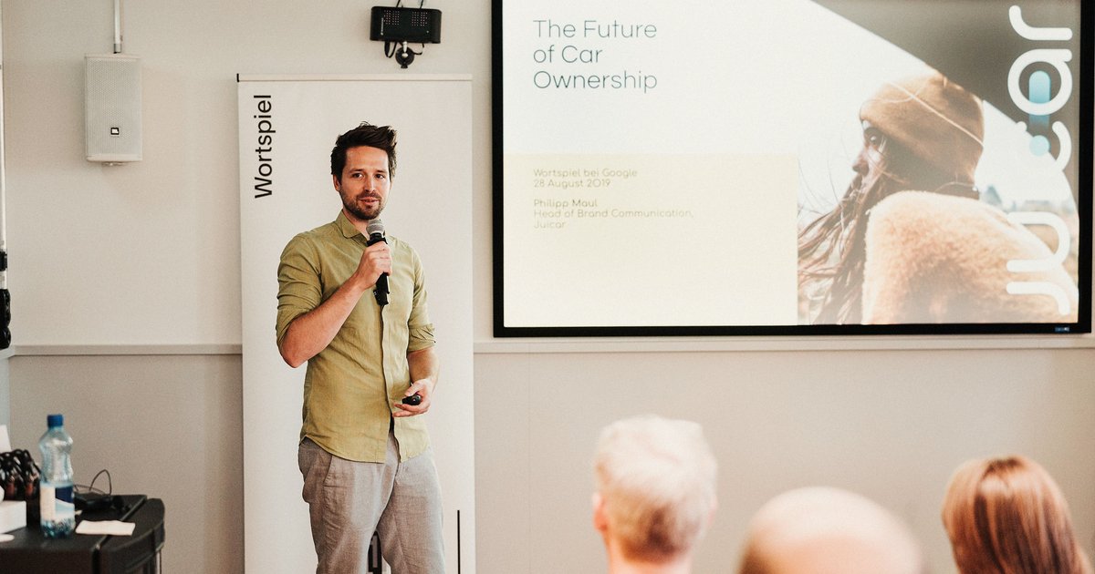 Wortspiel's tweet photo. «The Future of Car Ownership – digitales Marketing für das umweltfreundlichste Auto-Abo» lautete der Vortrag von @maul_philipp unserer Kundin @wearejuicar by @Alpiq bei unserem letzten «Wortspiel bei @Google» Event. Vielen Dank für Deine Erkenntnisse!

#WortspielBeiGoogle https://t.co/Rl5LFOkAtP