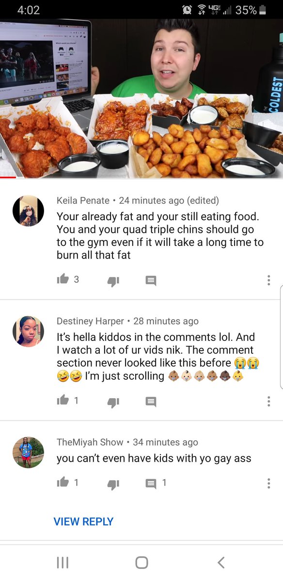 _kewwlseee's tweet photo. The ace family's fanbase is filled with nasty lil snot nosed kids who NEED their asses beat on the daily. WHERE ARE YOUR PARENTS???? #disgracefamily #getyokids https://t.co/JtEqigYkK6
