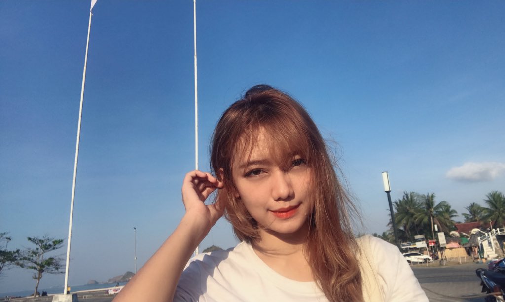 viviyonaap's tweet photo. 🌤✨ https://t.co/qaB932oeXy