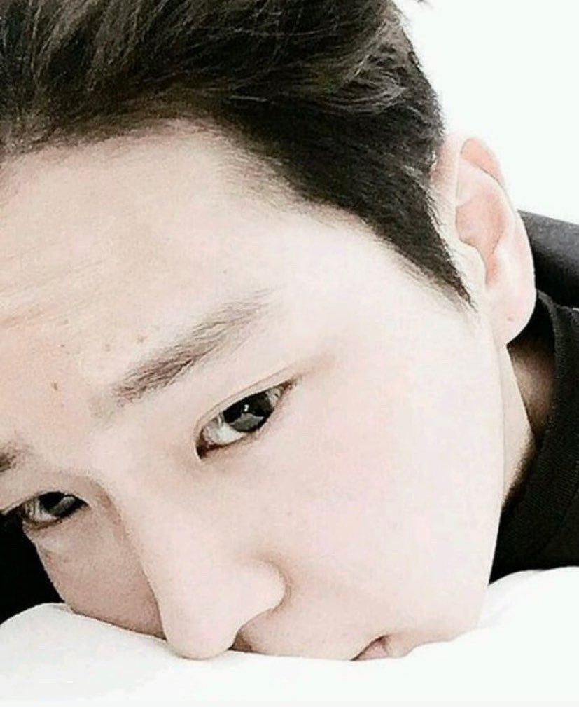 LoveRheaLyn's tweet photo. I may not show it as much...but I still think of him everyday and pray that this will be over soon. #MissingHimchan https://t.co/MEOMshj2i1