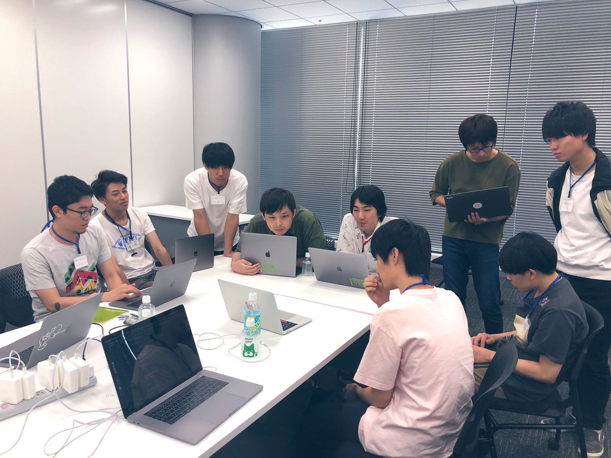 utsunana's tweet image. 9/9-9/11の3日間で、#catechchallenge 
クライアントサイド向けインターン「AbemaTVHack」と、ゲーム開発インターン「プロトスプリントリーグ」が開催中🔥
折り返しの中間FBでは、メンター陣にたくさんアドバイスをもらいました(写真はAbemaTVHackの様子です💯)