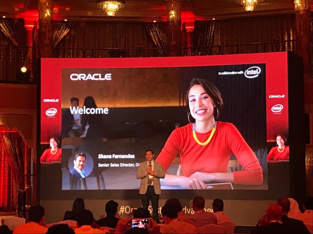 Oracle_ME's tweet photo. #Data driven #DigitalTransformation that makes the most of #MachineLearning &amp; #ArtificialIntelligence is vital for true business success. #OracleSystemsAdvantage forum @BurjAlArab showcases how you can make the most of your company’s data with @OracleExadata https://t.co/Qb6uFXf7ia