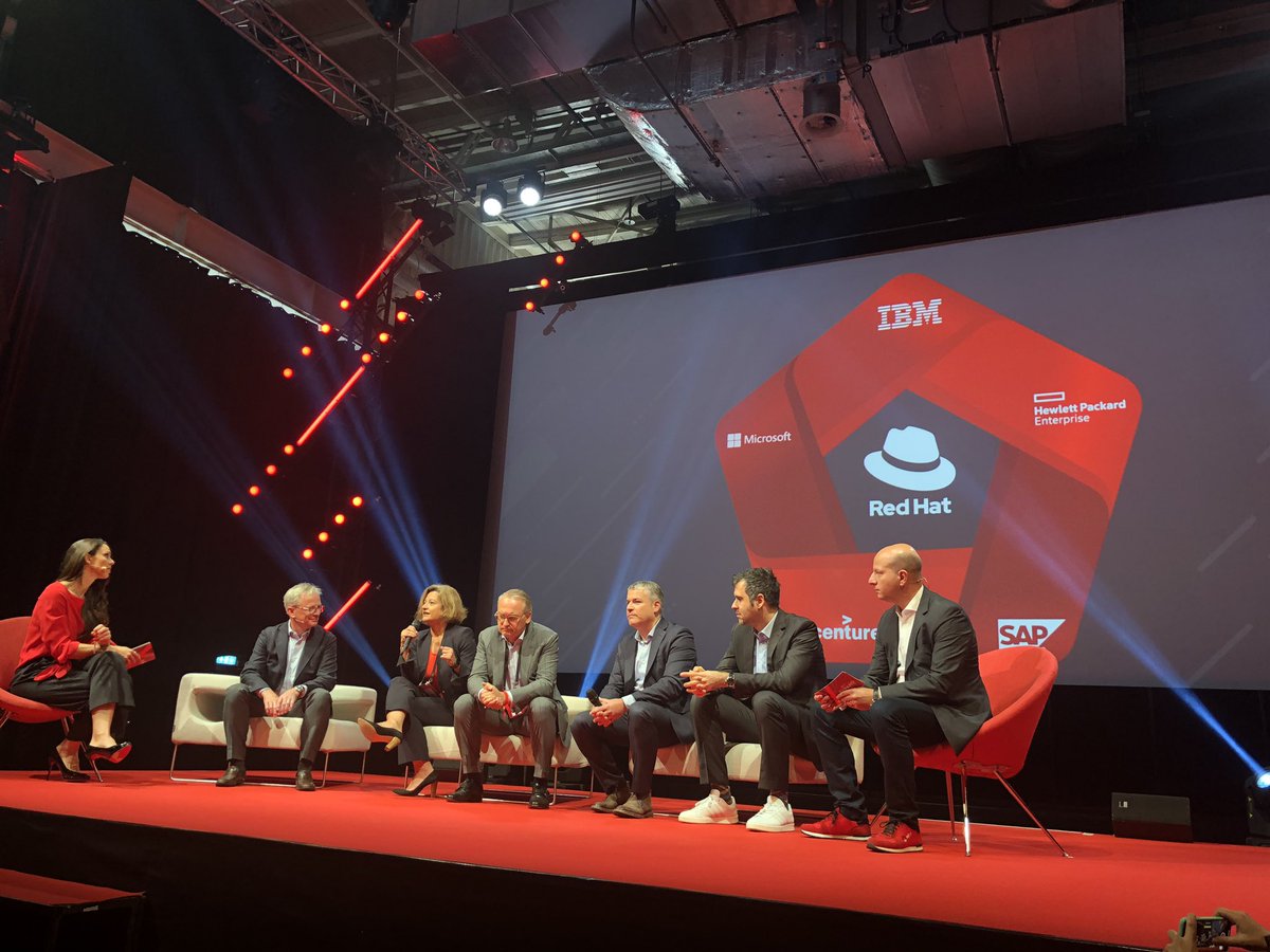 Lolo46822032's tweet photo. #RedHatForumZurich top Swiss Leaders and ecosystem round with @RedHat @IBM @HPE @Microsoft @SAP - Great combination for future success using @openshift https://t.co/wJIqKBOX9W