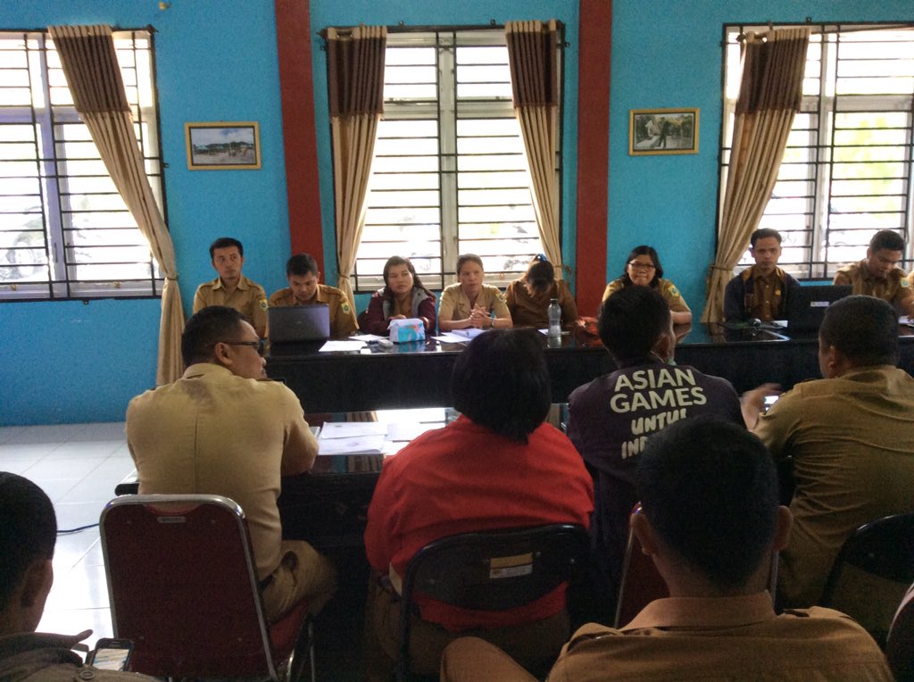 diskominfo_pb's tweet photo. Diskominfo Pakpak Bharat Gelar Rapat Persiapan Pesta Budaya Oang-oang 2019

Dalam rangka persiapan memeriahkan Pesta Budaya Oang-oang Tahun 2019, Dinas Komunikasi dan Informatika Kabupaten Pakpak Bharat menggelar Rapat terbatas di Aula Diskominfo pada Selasa (10/9). https://t.co/8ZKmbjSNFM