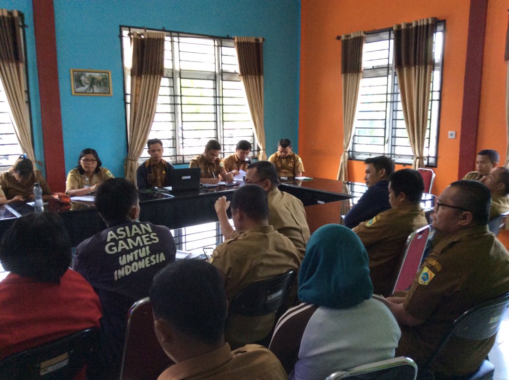 diskominfo_pb's tweet photo. Diskominfo Pakpak Bharat Gelar Rapat Persiapan Pesta Budaya Oang-oang 2019

Dalam rangka persiapan memeriahkan Pesta Budaya Oang-oang Tahun 2019, Dinas Komunikasi dan Informatika Kabupaten Pakpak Bharat menggelar Rapat terbatas di Aula Diskominfo pada Selasa (10/9). https://t.co/8ZKmbjSNFM