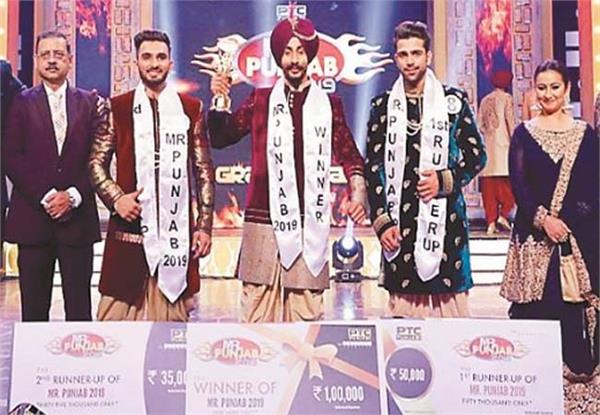 pollywoodtadka's tweet image. ਇਸ ਗੱਭਰੂ ਨੇ ਚਮਕਾਇਆ ਹੁਸ਼ਿਆਰਪੁਰ ਦਾ ਨਾਂ, ਬਣਿਆ ਪੰਜਾਬੀ ਮਿਸਟਰ ਪੰਜਾਬ-2019
jagbani.punjabkesari.in/punjab/news/ra… 
#RandeepSingh #MrPunjab2019  #Hoshiarpur