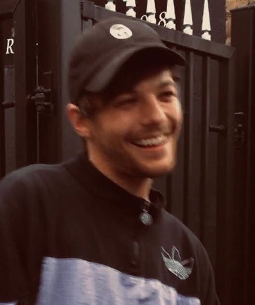 и кто-то ещё говорит что sweet creature Гарри написал не о нем?
вы только посмотрите на этого милого ангела как можно быть такой сладенькой и нежной булочкой💕😇💖💗💓💞💝💘💕💓💗💞💝💗💖💕💓💘💕💝💞💗💕💖💗💓💞💝💖💕❣️❤️🧡💛💚💙💜💓💗💕💝💞🥰😍❣️💘💖💓🙈💝💗💞💖💕💗💞😇💖💖💕💞
