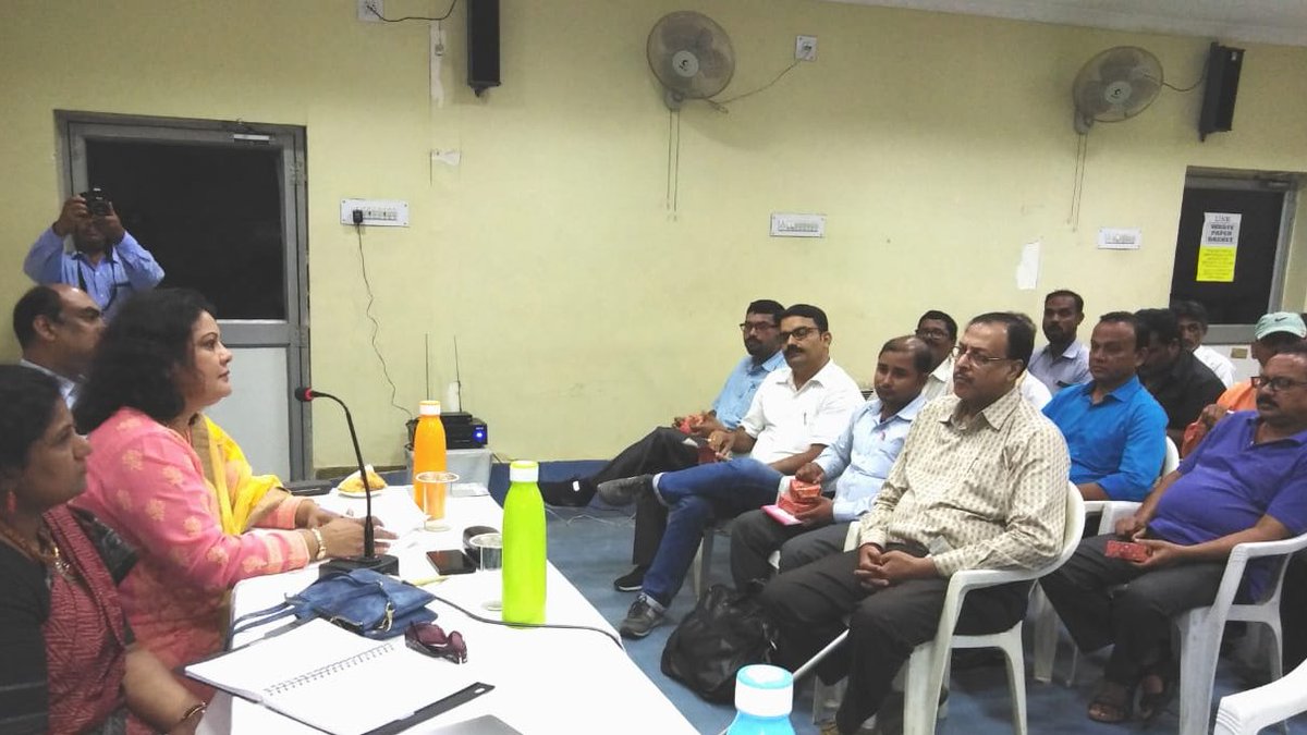 OERC Consumer Interaction Program held at Wesco Utility HQRS., Burla. 
PAO of OERC, Mrs. Purabi Das among other delegates hearing the grievances of consumers.