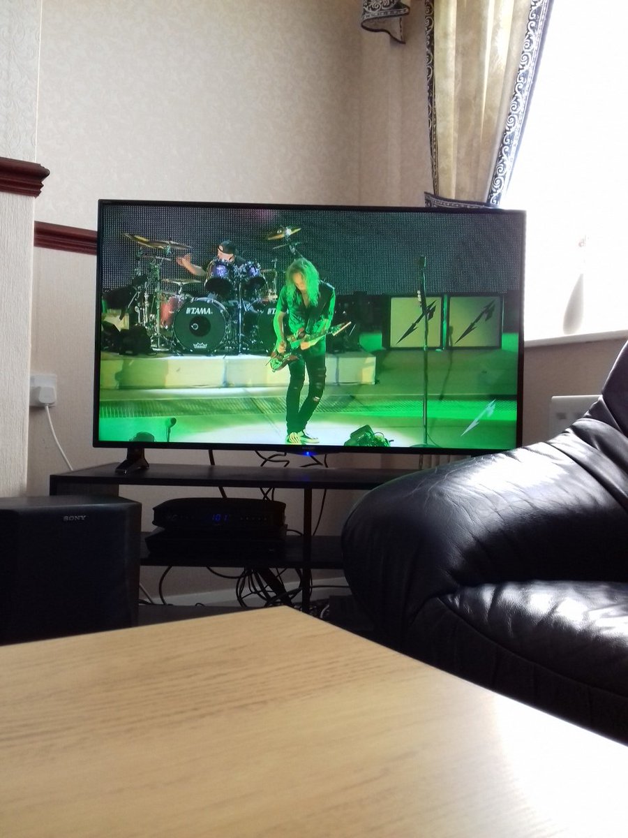 Keef_B_1's tweet photo. #metinmannheim "The Outlaw Torn". Superb thank you Metallica TV. #Metallica #metallicatv #worldwired #hardwired #Germany #tour #gig #metal #MetalMusic #music #NowPlaying @Metallica @larsulrich @KirkHammett @RobertTrujillo https://t.co/ycyk3w0gbP