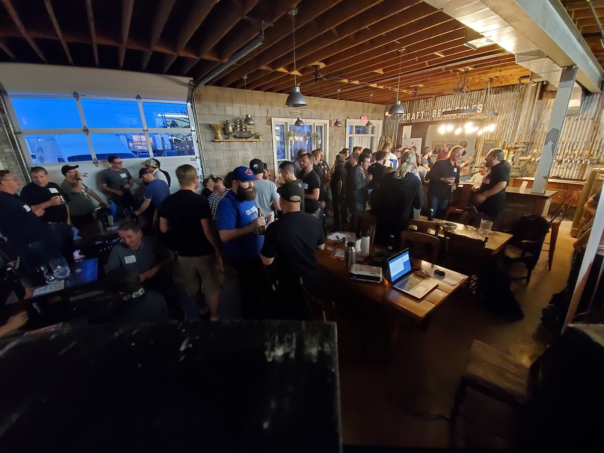 Epic monthly meeting at <a href="/MYBrewingCo/">Muddy York Brewing Co.</a> last night. 80+ came out and we were extremely lucky to have <a href="/larsga/">Lars Marius Garshol</a> of Norway and Richard, Nate and Jonah of <a href="/EscarpmentLabs/">Escarpment Labs</a> do a terrific kveik Q&amp;A! Thanks for making the journey to join us guys, hope you enjoyed the kveik offerings!