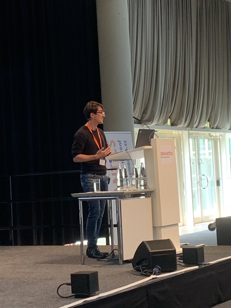 flandqvist's tweet image. @micheldumontier #fair #semantics2019 brilliant on topic talk! go-fair.org/fair-principle…