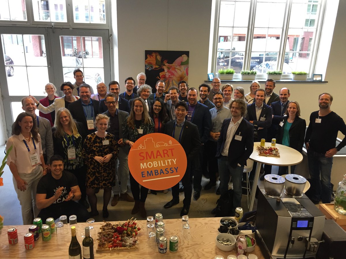 MobilityEmbassy's tweet image. On Thursday 5 September the network of the #Smart #Mobility Embassy gathered in Delft. During the event, the smart mobility #experts discussed their future plans for #collaboration with the five focus countries, USA, Germany, France, Belgium and Singapore.
bit.ly/2kejhC6