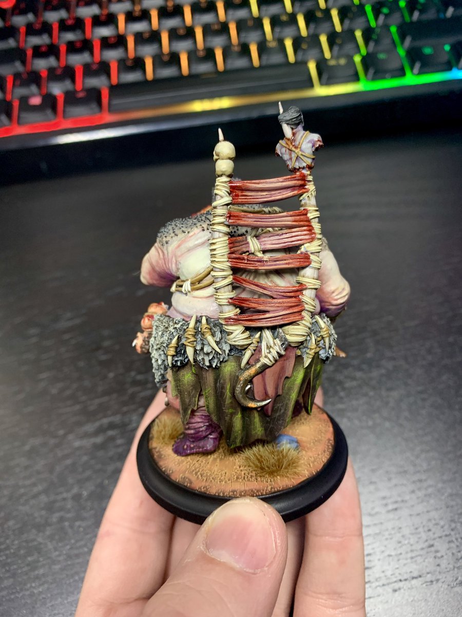 StevieKil's tweet photo. Got a dinner date with this gorgeous hunk tomorrow. Let’s hope I don’t get stuck with the bill 😬 @WildWestExodus @warcradlestudio #vorkhet #hex #miniaturepainting https://t.co/kNTSQvbcUV
