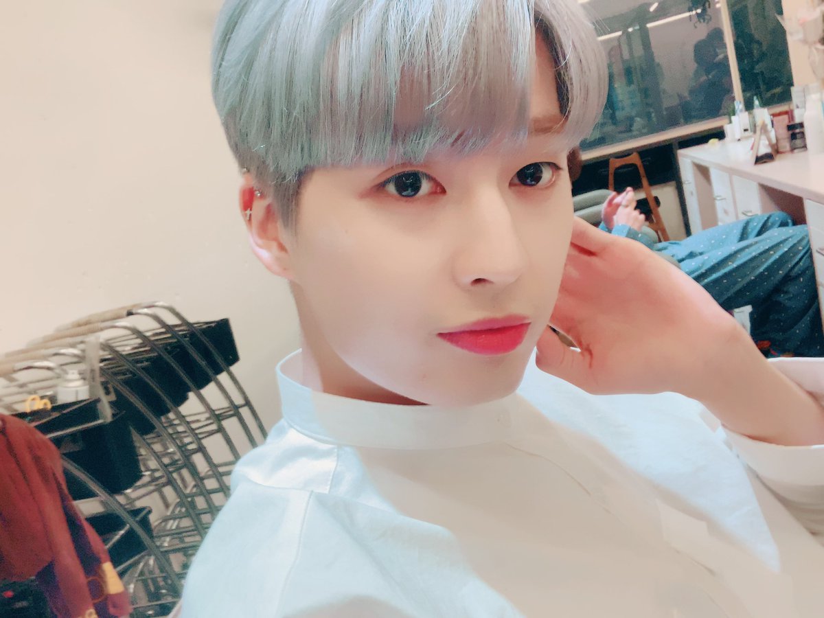 UP10TION's tweet photo. 😏😊

#고결 https://t.co/ZbfDqGf1le