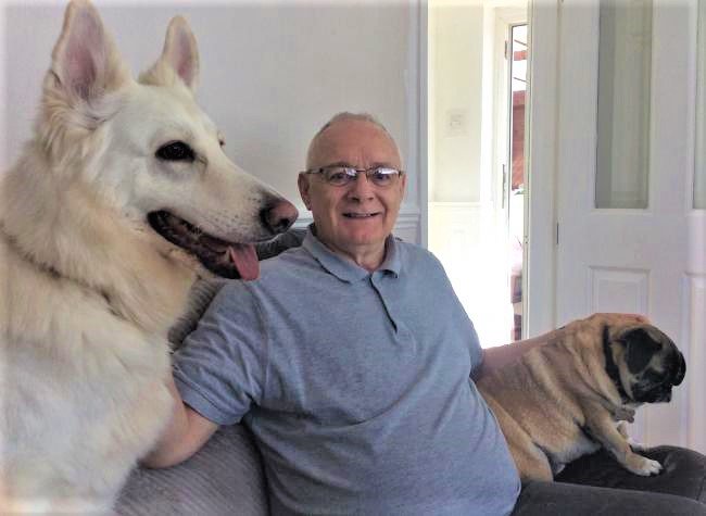 asthmalungcymru's tweet photo. "It took away many fears and anxieties that I, and other people on the course had been living with. That's a powerful thing. " Our #HelpingYouHelpYourself programme helped change Mike's life, could it do the same for you? Read his story here: https://t.co/0RS7zyhFiY https://t.co/3oUtiYtHF4