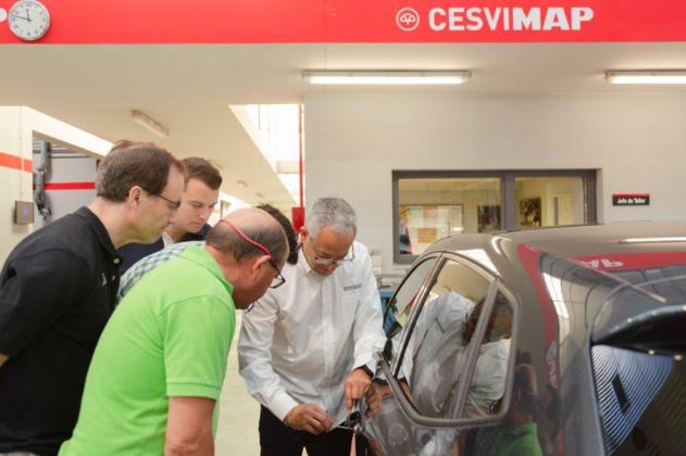 revistacesvimap's tweet photo. Interfer Solutions demuestra en #CESVIMAP su sistema de apertura de vehículos #sinllave
https://t.co/g9DQPkJHEb https://t.co/MmIFopVzpi