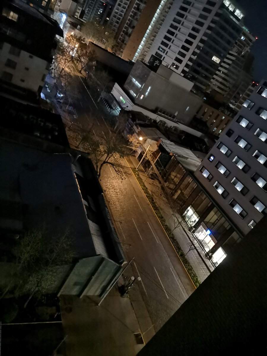 <a href="/Muni_provi/">Muniprovi</a> <a href="/evelynmatthei/">Evelyn Matthei</a> <a href="/DeProvidencia/">Providencia - Chile</a> <a href="/ProviPreviene/">Providencia Previene</a> <a href="/ProviMejor/">Evelyn Alcaldesa</a> Por favor revisar las luminarias peatonales, ya que desde ayer que no están sincronizadas y a esta hora esta todo oscuro en #ManuelMontt entre #nvaprovidencia y #granaderos