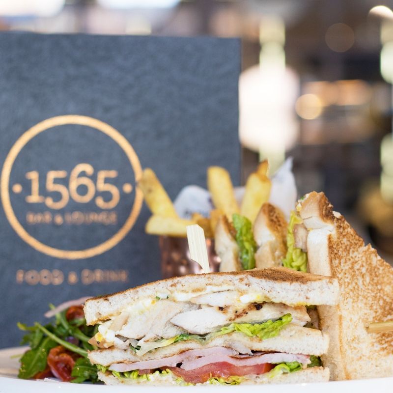 ParkRegisBirm's tweet photo. Make Monday better with lunch at our @1565restaurant bar and terrace! Our bar menu features sandwiches, pasta, tapas and more, the best way to start the week! https://t.co/eZB84wyIMH