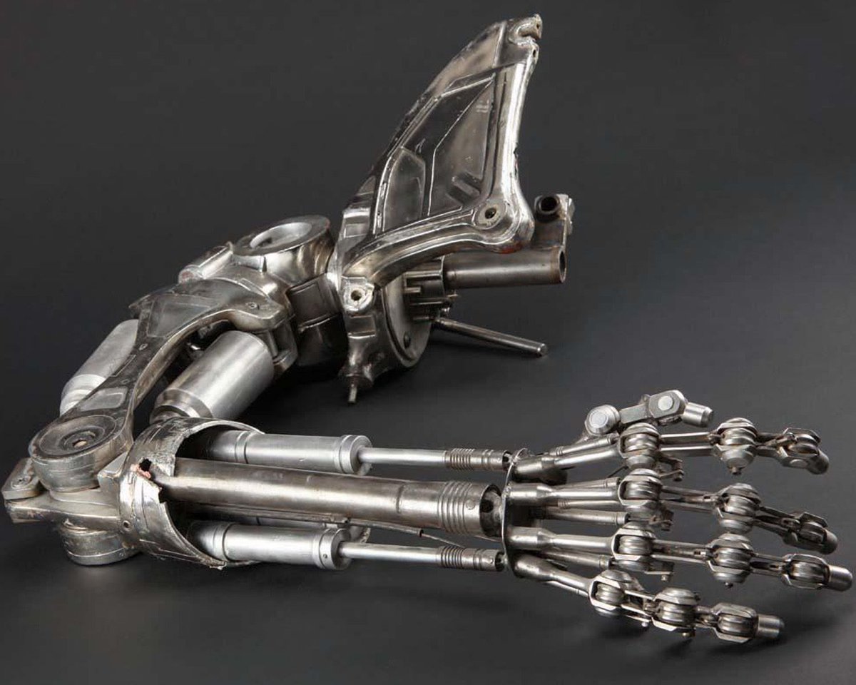 education_si's tweet photo. Must Read: IIT Scientists Devise #Robotic Hand for #Paralytics< https://t.co/5v1yRqNPSq > https://t.co/TYfBUpgcmf