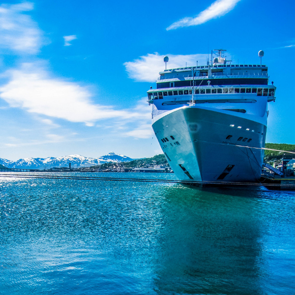 🤩 Salpa a bordo delle navi <a href="/MSC_Crociere/">MSC Crociere</a> 🛳 alla scoperta delle perle dell’Adriatico e dell’Italia! 💥 Con la promo “Prezzo super leggero” la seconda persona paga la metà!
Prenota Adesso ▶️ bit.ly/2kCpN5K