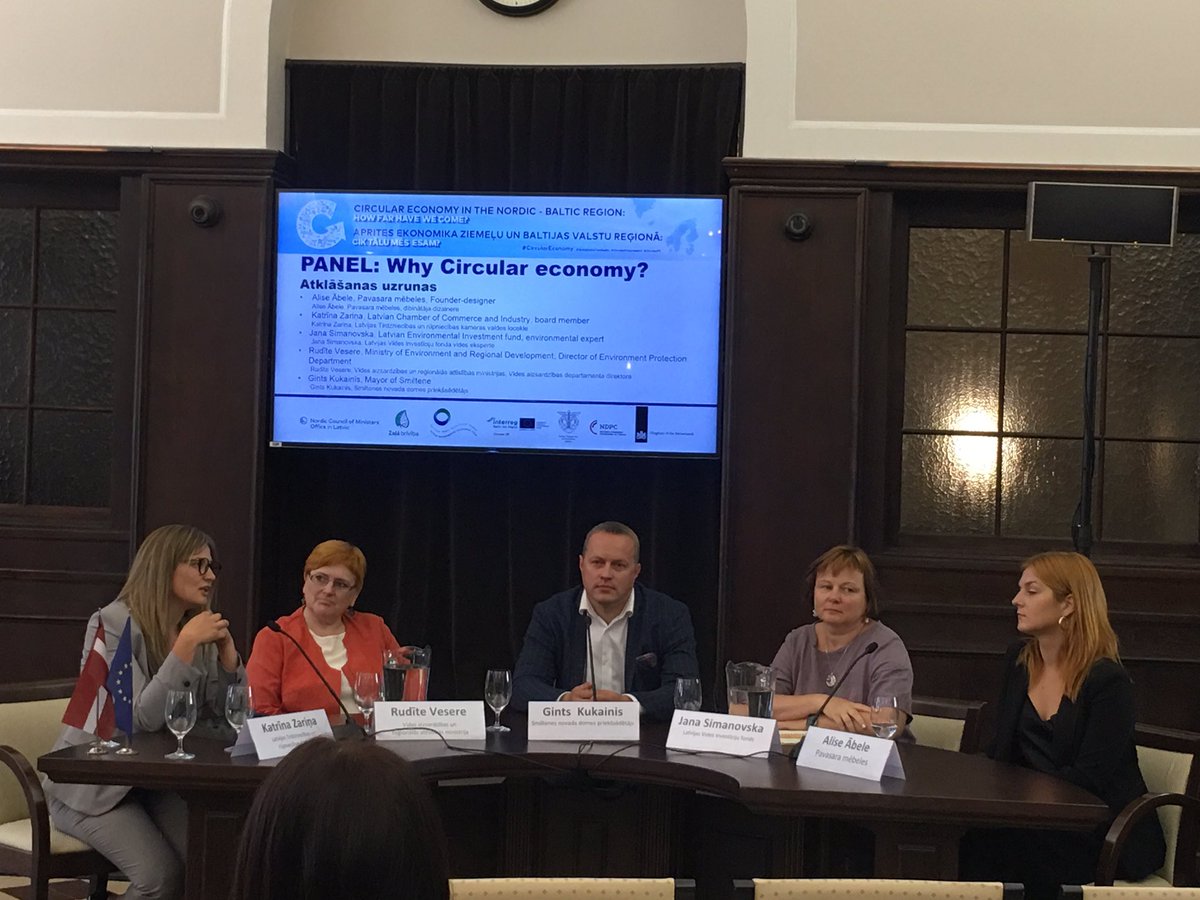 LTRK_uznemeji's tweet image. LTRK valdes locekle Katrīna Zariņa piedalās paneļdiskusijā “Kapēc aprites ekonomika?” starptautiskā konferencē APRITES EKONOMIKA ZIEMEĻU UN BALTIJAS VALSTU REĢIONĀ: CIK TĀLU MĒS ESAM? #circularpp @LTRK_info @VARAM_Latvija @norden_lv @ZalaBriviba Vairāk: chamber.lv/lv/content/jau…