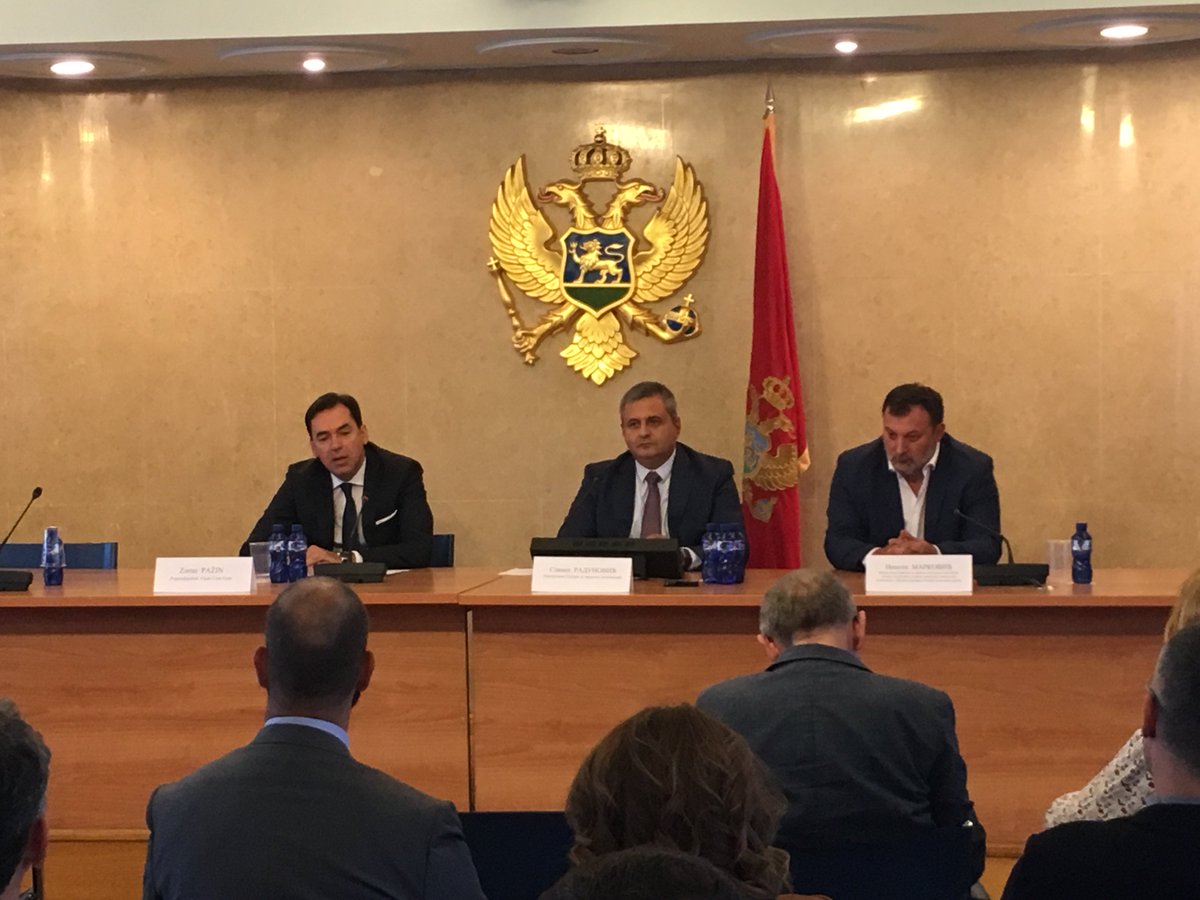 O uspjesnosti u rjesavanju slucajeva prijetnji i nasilja nad novinarima govorice Zoran Pazin, potpredsjednik Vlade Crne Gore i ministar pravde i Nikola Markovic, predsjednik Komisije za pracenje postupanja nadleznih organa u istragama nasilja, ubistava i napada na imovinu medija