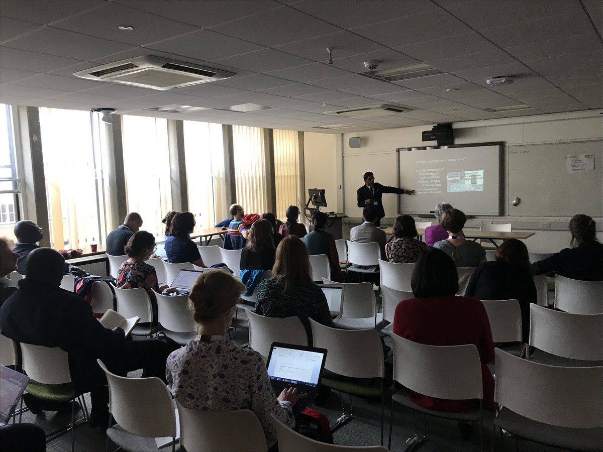 JackLSimpson's tweet image. Prathivadi Anand asks some interesting questions around Smart Cities; how do Smart Cities affect citizens’ freedoms? Should Smart cities should be ethical cities? Is the centralisation of information a centralisation or power? How can we decentre knowledge? #Hdca2019 #SmartCities