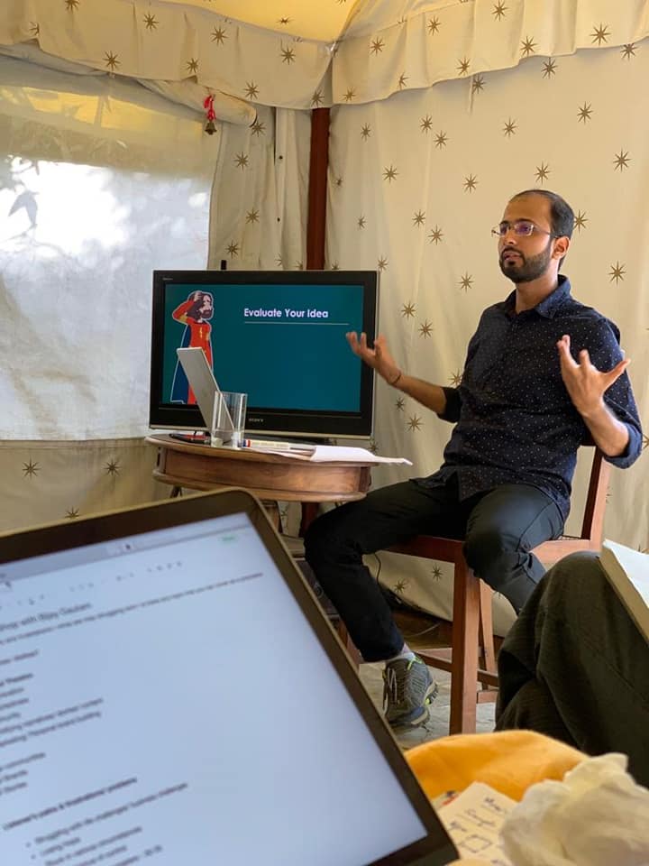 bijayspeaks's tweet image. It's official. Himalayan #Podcasting Retreat is coming back with 2nd edition on the eve of #InternationalPodcastDay. 

10 participants will join me in the Himalayas for 3 days #podcast workshop. 

Date: 28 Sep-02 Oct

👉 theinspiringtalk.com/himalayan