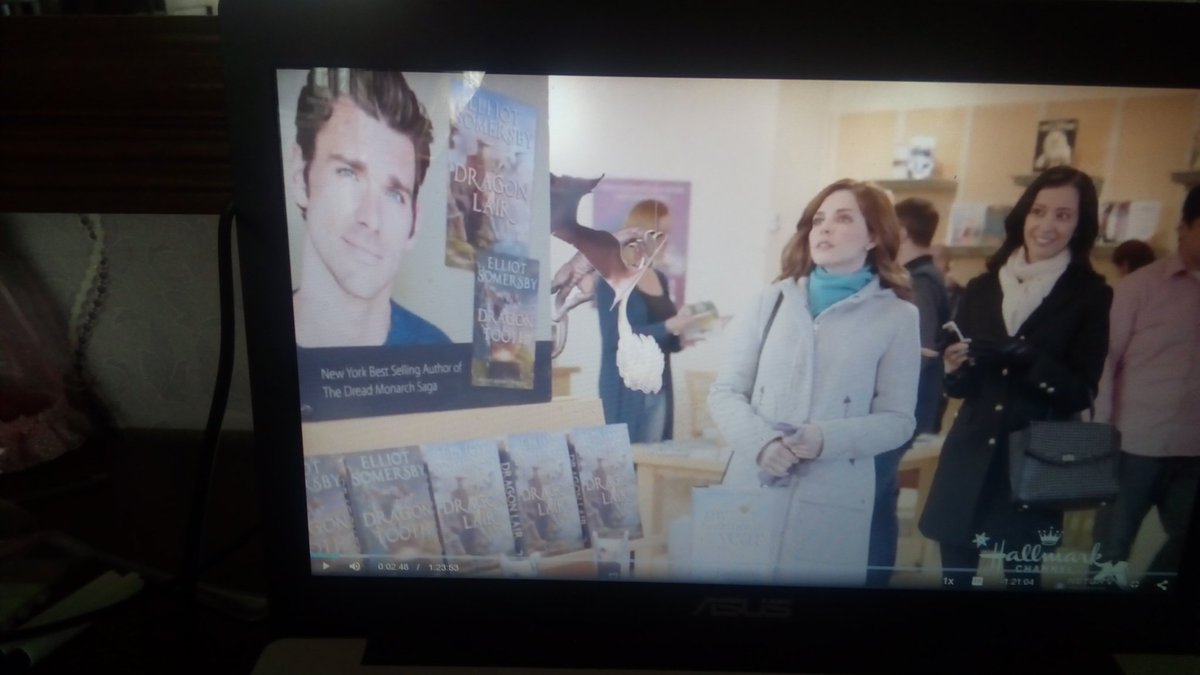 natalliayakube2's tweet photo. a great actors and writers Elliot & Cassie
#AWinterLoveStory @hallmarkchannel @jen_lilley @kevin_mcGarry 📖💑😍❤️ 🐶 https://t.co/6zyYV1YNHm