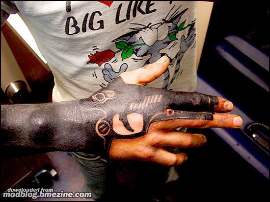 Designzzz's tweet image. Best Gun #tattoos to Get on your body in 2019
 designzzz.com/gun-tattoos/