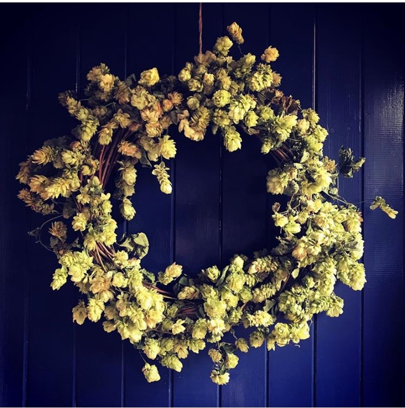 SunPierHouse's tweet image. Have you booked your place on our Autumn Door Wreath Workshop Sat, 21st Sept? 
With Halloween just around the corner it’s the perfect time to make something beautiful. 
All the materials you need will be supplied.
Places are limited
Book via florafern.co.uk/group-workshop…