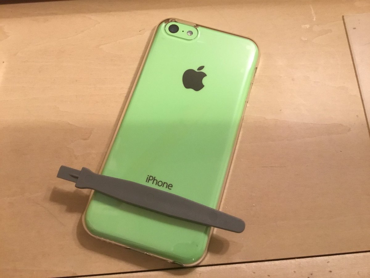 teke3in's tweet image. iPhone 5cグリーン用にエアージャケットセットを買った。
ちなみに背面フィルム付き。
これでがっつり守れるぞ！

#iPhone5c #iPhone #Apple #パワーサポート #エアージャケットセット