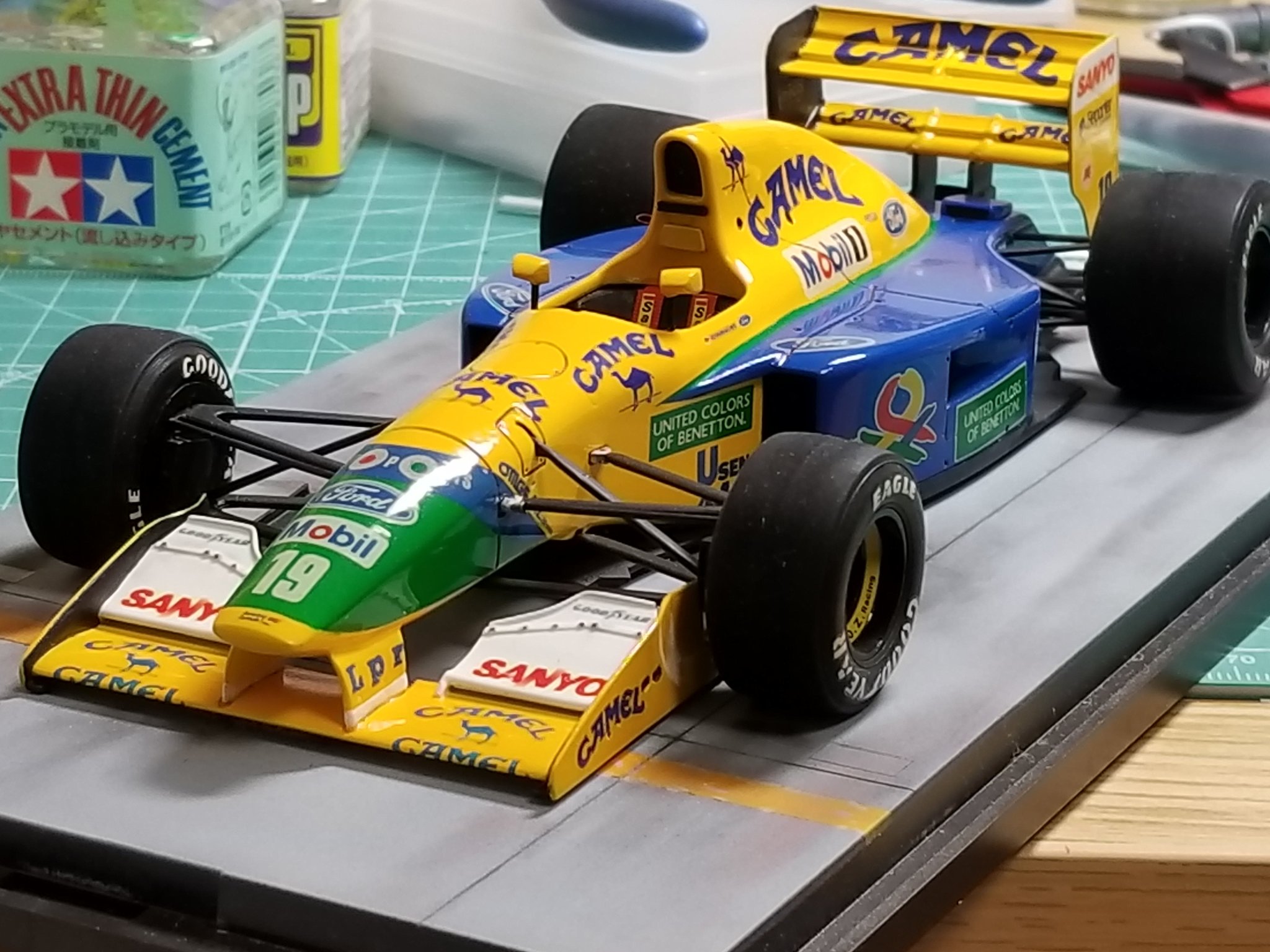 オープニング 大放出セール 1/24 ウェーブ(WAVE) ベネトン BMW B186 レジンキット フォーミュラ