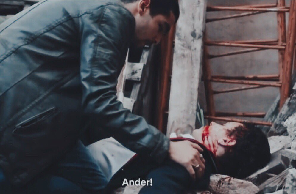 respiridicarta's tweet photo. "Ander, ti amo."
"Dovevo quasi farmi ammazzare per fartelo dire, cazzo?"

Questa scena non si dimentica. #EliteNetflix https://t.co/zxjkDAgteI