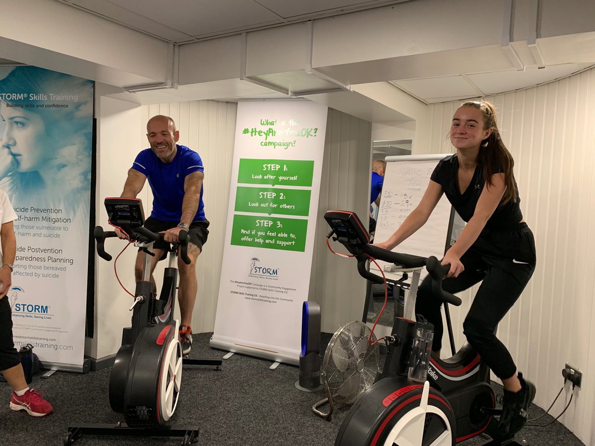 storm_cic's tweet photo. Team cycle-off between police officers and police staff from Stockport Police and ⁦@DamarTraining⁩ for #WSPD2019 ⁦@cycle_globe⁩ ⁦@GMPStockport⁩ ⁦@WatersideDids⁩ https://t.co/DJ6Vp6Kv9G