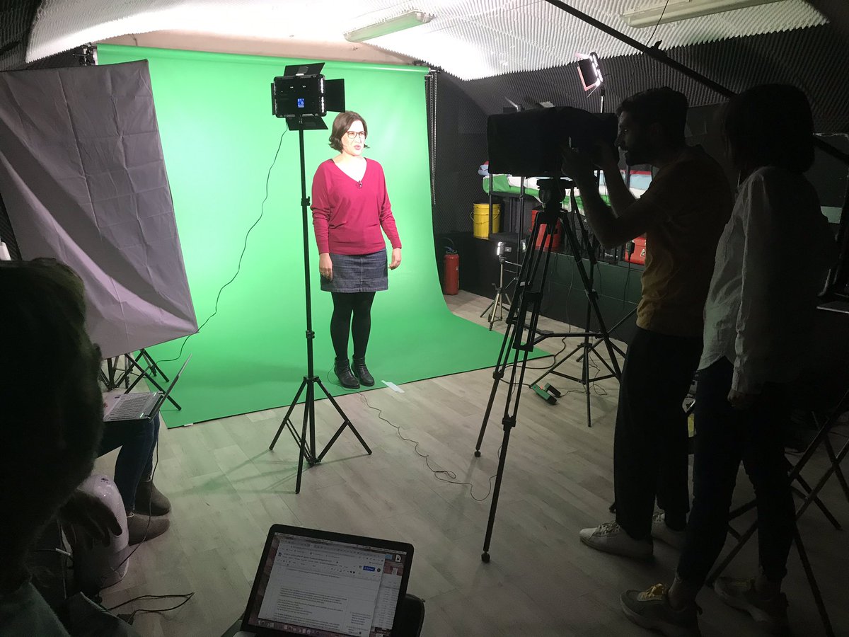 J’ai assisté ce matin à l’enregistrement du cours en ligne du @cavilamvichy «Savoir enseigner le français » destinés aux professeurs de français  du monde entier. À découvrir le 26 septembre sur savoir.cavilam.com <a href="/fdlmorg/">fdlmorg</a> @Fondation_Af <a href="/MichelBoironCAV/">Michel BOIRON</a>