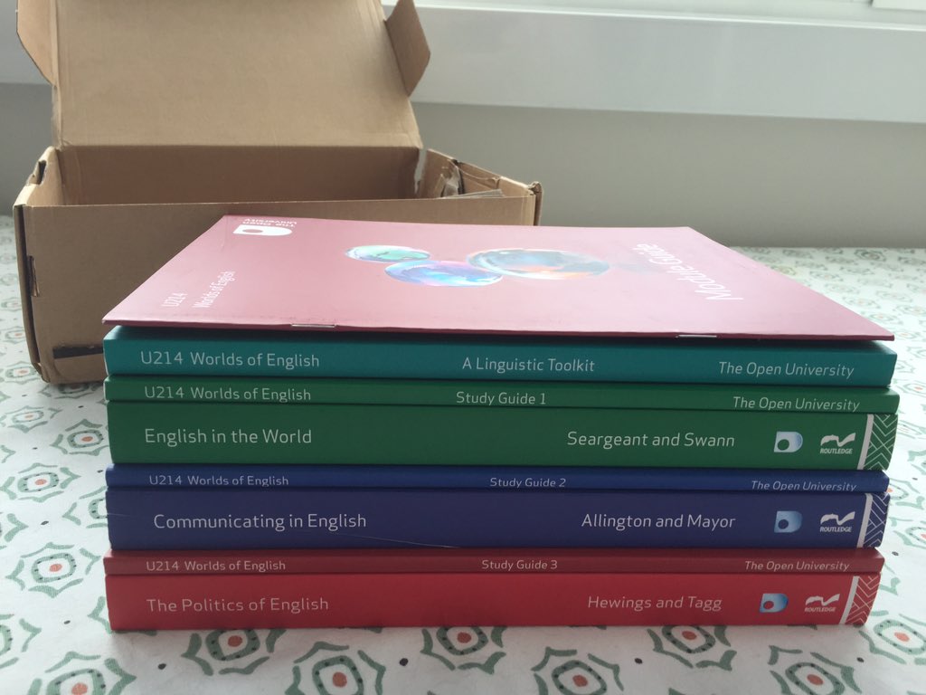 AninhadaBest's tweet photo. They’re here! 😊👍🏼🤓💪🏼 #U214 @OUstudents #openuniversity #bahons #englishpathway https://t.co/9MZ1EeOZay
