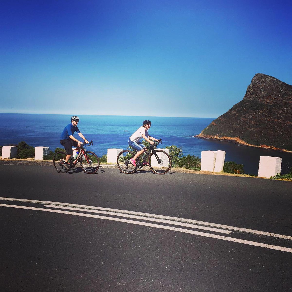capevelo's tweet photo. The weekend that was... #CapePeninsula loops on Sat in the blistering hot sun🔥 followed by lots of climbing in the #CapeWinelands on Sun. Overall, a great weekend to be on the bike! 

Book a guided road cycling tour in Cape Town : https://t.co/GLWwN05gbH

#capevelo #lovecapetown https://t.co/FFMvWvv4Qv