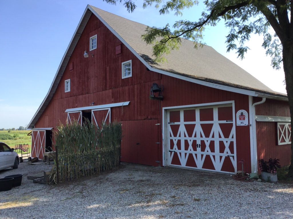 zchsee's tweet photo. BCKYLG learning how Dull’s received significant support (funds &amp; donated labor/materials) from Campbell Soup &amp; FFA to renovate the barn for educational purposes. Leaders get a tour with that education! https://t.co/3dmtj4Eqz0