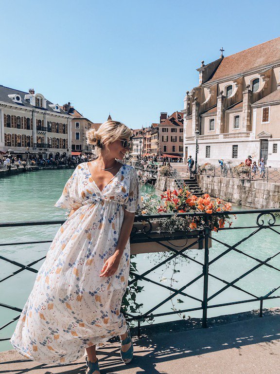 teampdsen's tweet photo. Hello tout le monde ! 👋🏻
Aujourd'hui, c'est un article mode qui fait son apparition sur le blog ! @carol_ananas revient sur ses looks d'été et partage son accessoire indispensable pour faire la belle au soleil...😎
👉 https://t.co/6YgT5GK4A2 https://t.co/CgMjCAssGY
