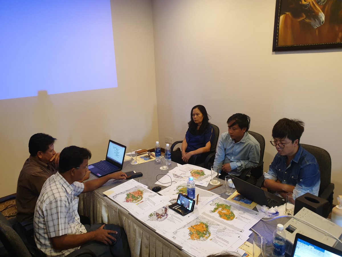 ChrisJKettle's tweet photo. Excited to join this @Darwin_Defra project linking conservation of rosewood tree species with livelihoods @BioversityInt fantastic colleagues from Vietnam Cambodia and Laos, with @MightyBosh and @OxfordPlants @TKanchanarak @APFORGEN #treepotential #trees4seeds https://t.co/xyjSZ6IkNk