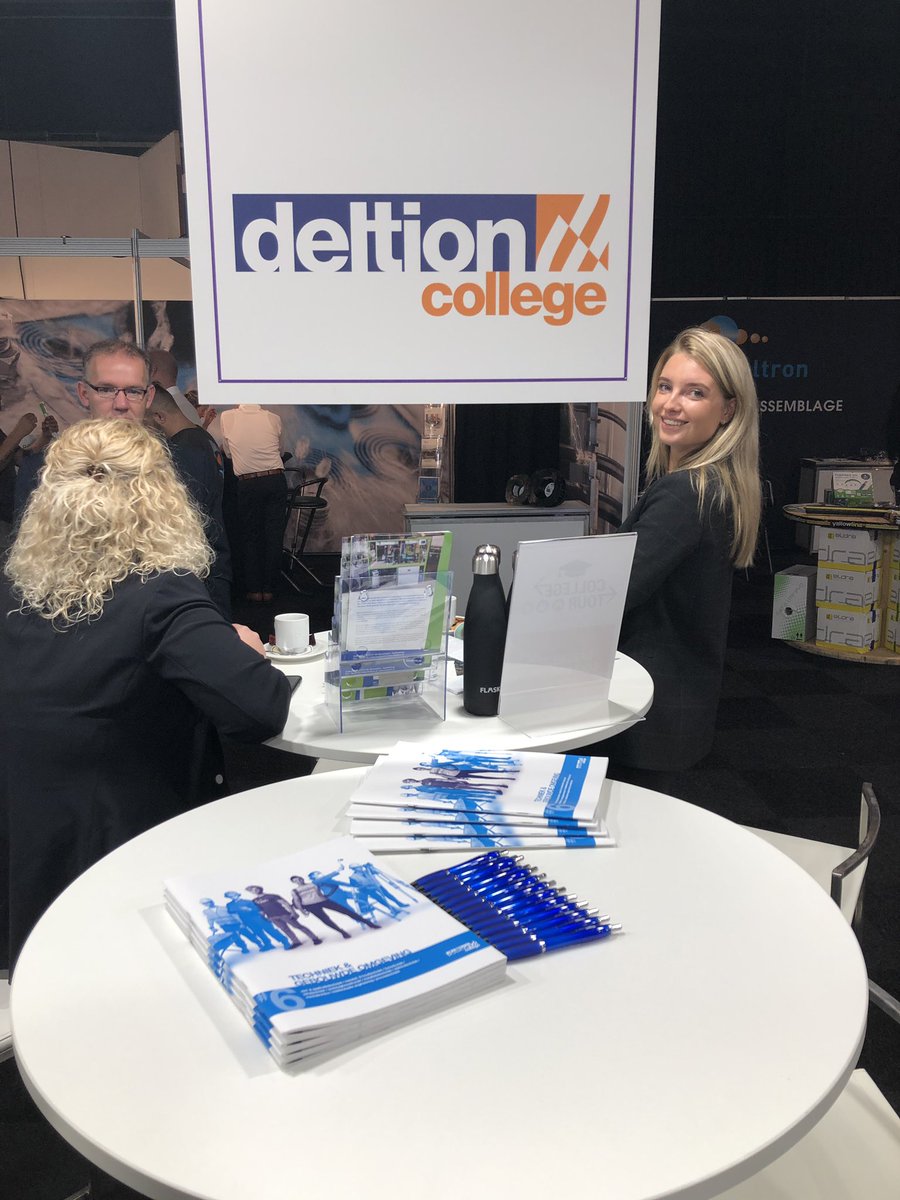 MRoijakkers's tweet photo. Vakbeurs @EasyfairsNL Hardenberg @loopbaancentrum @AR ondersteunen #vakmensen op afstand @OTIBnieuws @Deltion https://t.co/3rJi5JDmTr