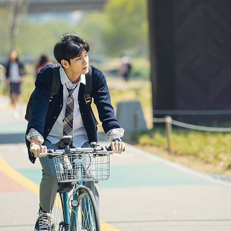 ongmalrang's tweet photo. 지금까지 최준우 덕분에 정말 행복했어
#옹성우_열여덟의_순간_막방
#옹성우가_완성한_최준우 https://t.co/dMtmzxcFCQ
